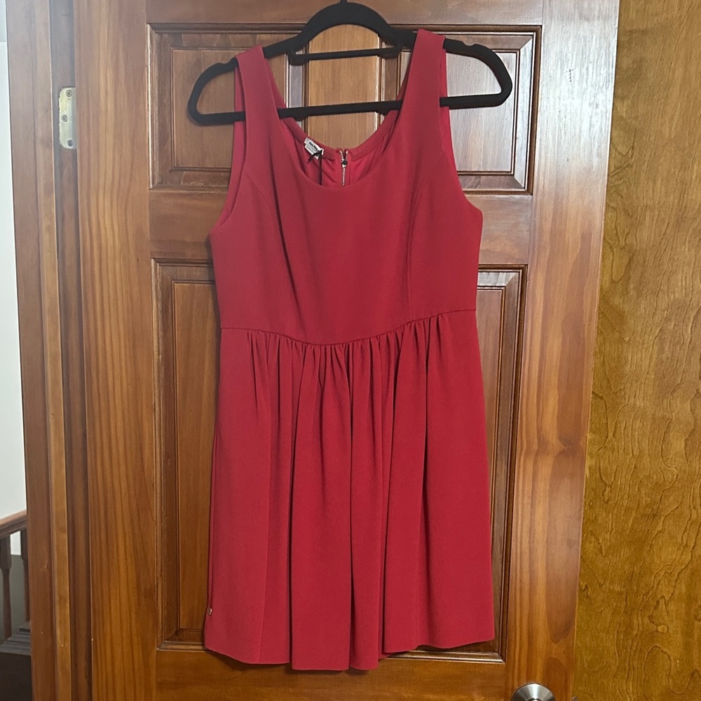 Miu Miu - Elegant Red Sleeveless Dress - New